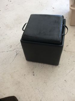 Mini table with storage