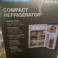 Mini Refrigerator With Freezer 