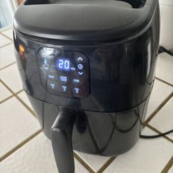 Dash Air Fryer 