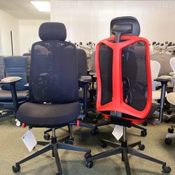 🔥NEW HERMAN MILLER LOGITECH VANTUM GAMING CHAIR FULLY LOADED WITH HEADREST 💥 LARGE AMOUNT 
