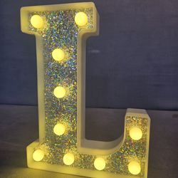 Light Up Letter L- 9"