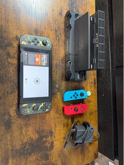 Nintendo Switch V1 Console Bundle Pikachu Joy-Cons Dock Charger