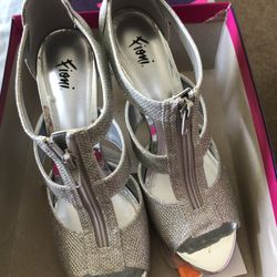 Silver Heels Like New