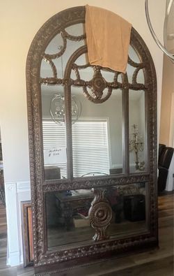 Floor mirror