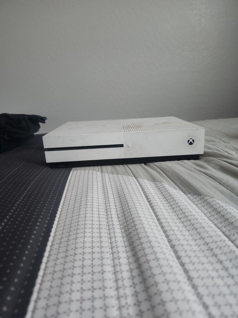 Xbox One S