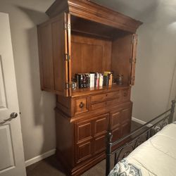Wood Dresser