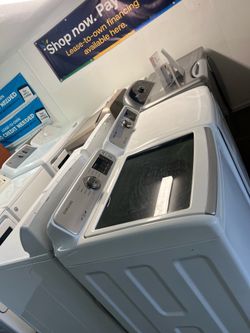 Glass top washer and dryer