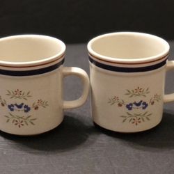 Vintage Newcor Stoneware Homespun 3 1/4” Flat/Coffee/Tea Cup set of 2