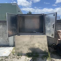 Aluminum diamond plate storage shed