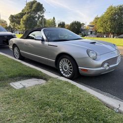 2004 Ford Thunderbird