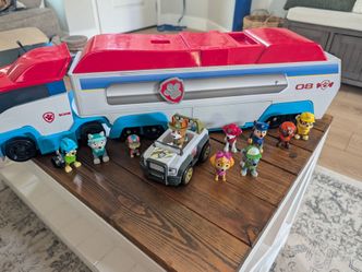 Original PAW Patrol Paw Patroller Command Center Semi With characters!
