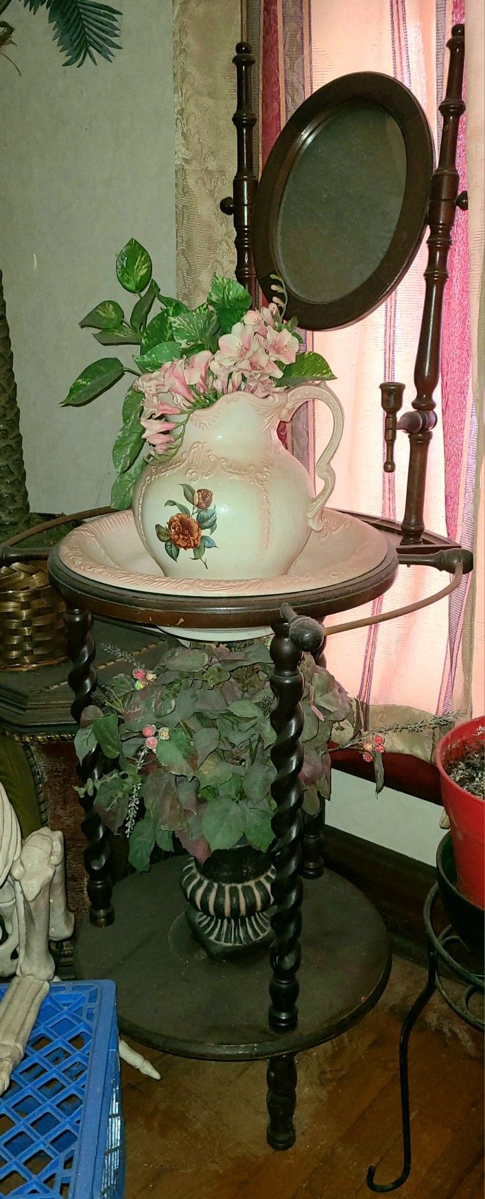 Antique Wash Stand With Bowl And Pitcher