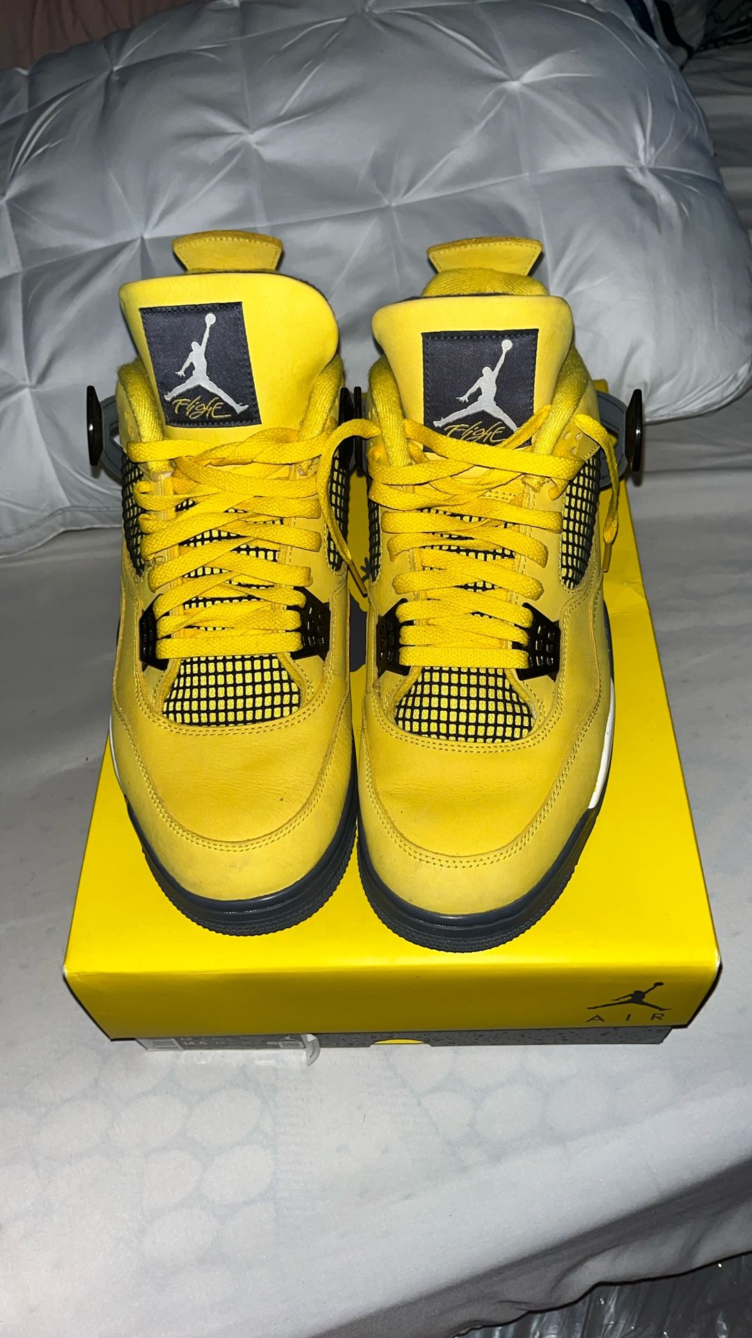 Air Jordan 4 Retro Yellow