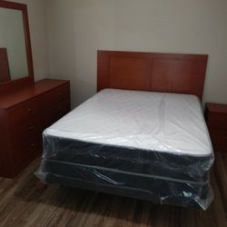 Queen Bedroom Set Everything New In The Box