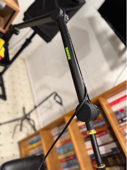 Shure by Gator Frameworks SH-BROADCAST1