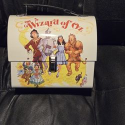 Wizard Of OZ Tin Lunchbox 