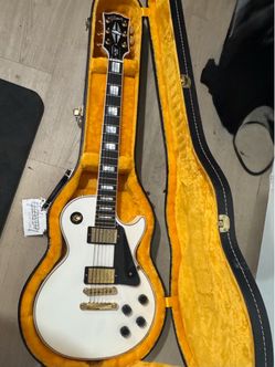 Gibson Les Paul Custom Guitar
