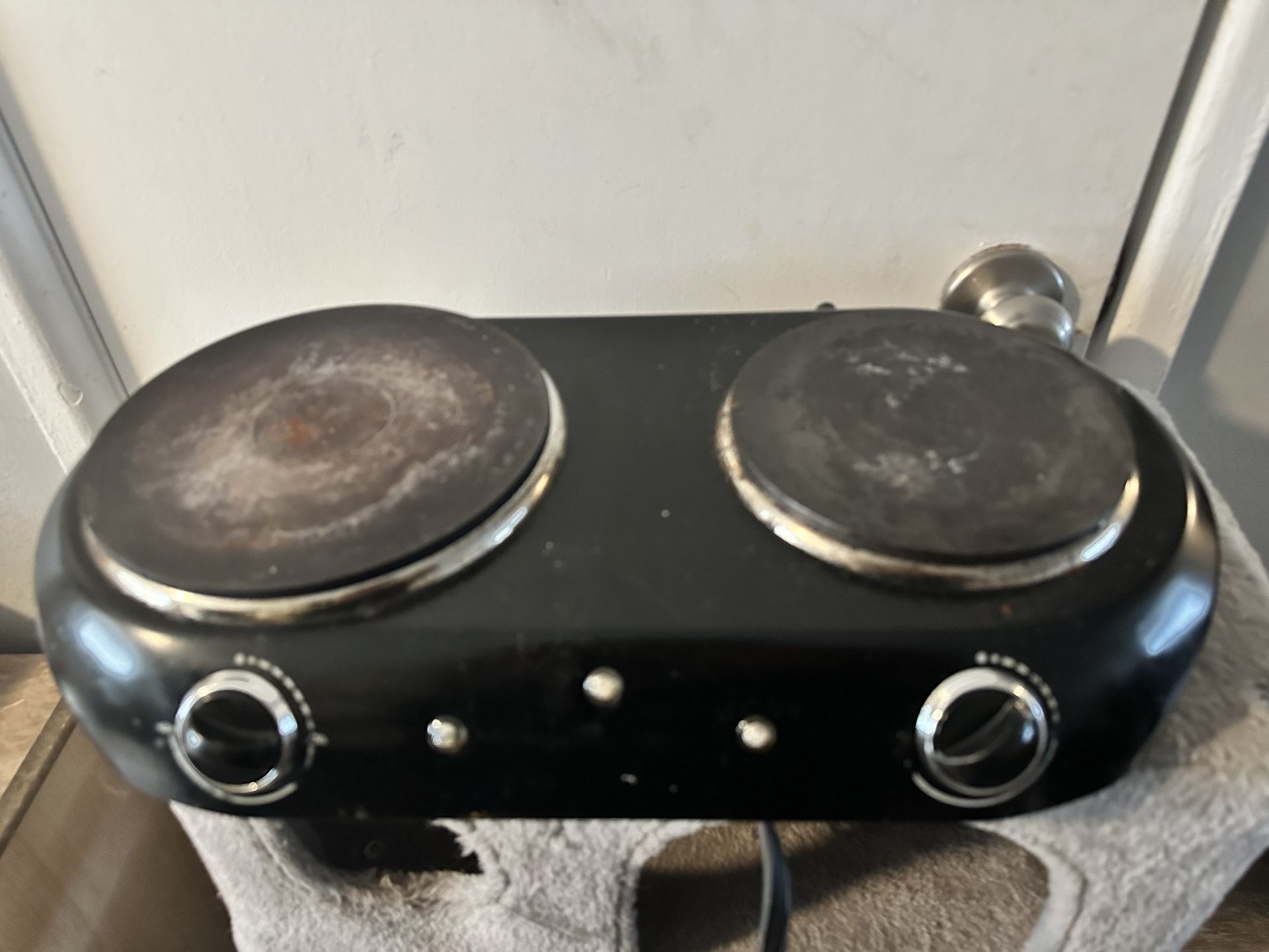 2 Hot Plate With 2 Burners