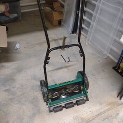 Manual Grass Mower