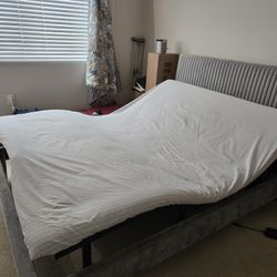 Adjustable Bed Frame 