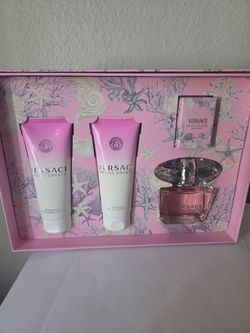 VERSACE BRIGHT CRYSTAL 4 PEICE GIFT SET, NEW IN BOX