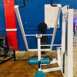 Lever Lat Machine