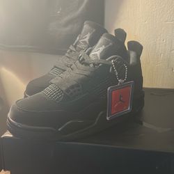 Black Cat Jordan 4s