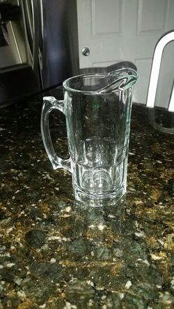 Libbey 1 L pitcher with lip