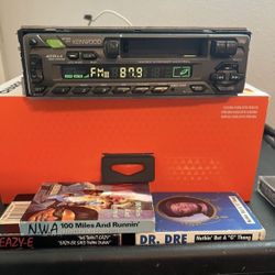 Old School Kenwood Stereo  w/ detachable face