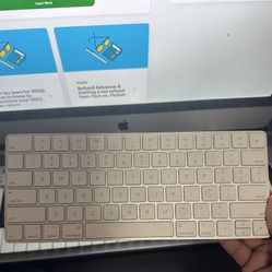 Apple Magic Keyboard. Wireless. 