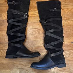 Tall Black boots 