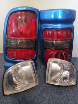 DOGE RAM 2000/2001 HEAD LIGHTS & REAR LGHTS