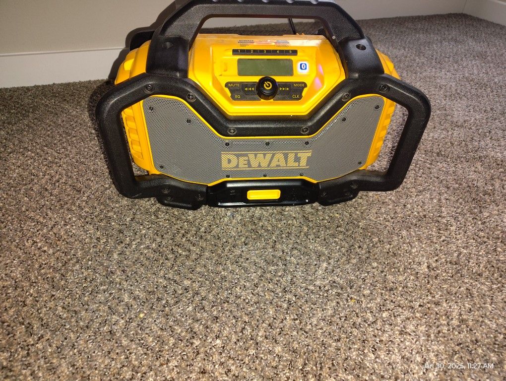 Dewalt Bluetooth Charger Radio