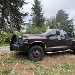 2005 Dodge Cummins 5.9 4x4 6speed Manual