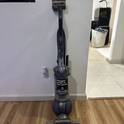 Dyson animal 2 vacuum