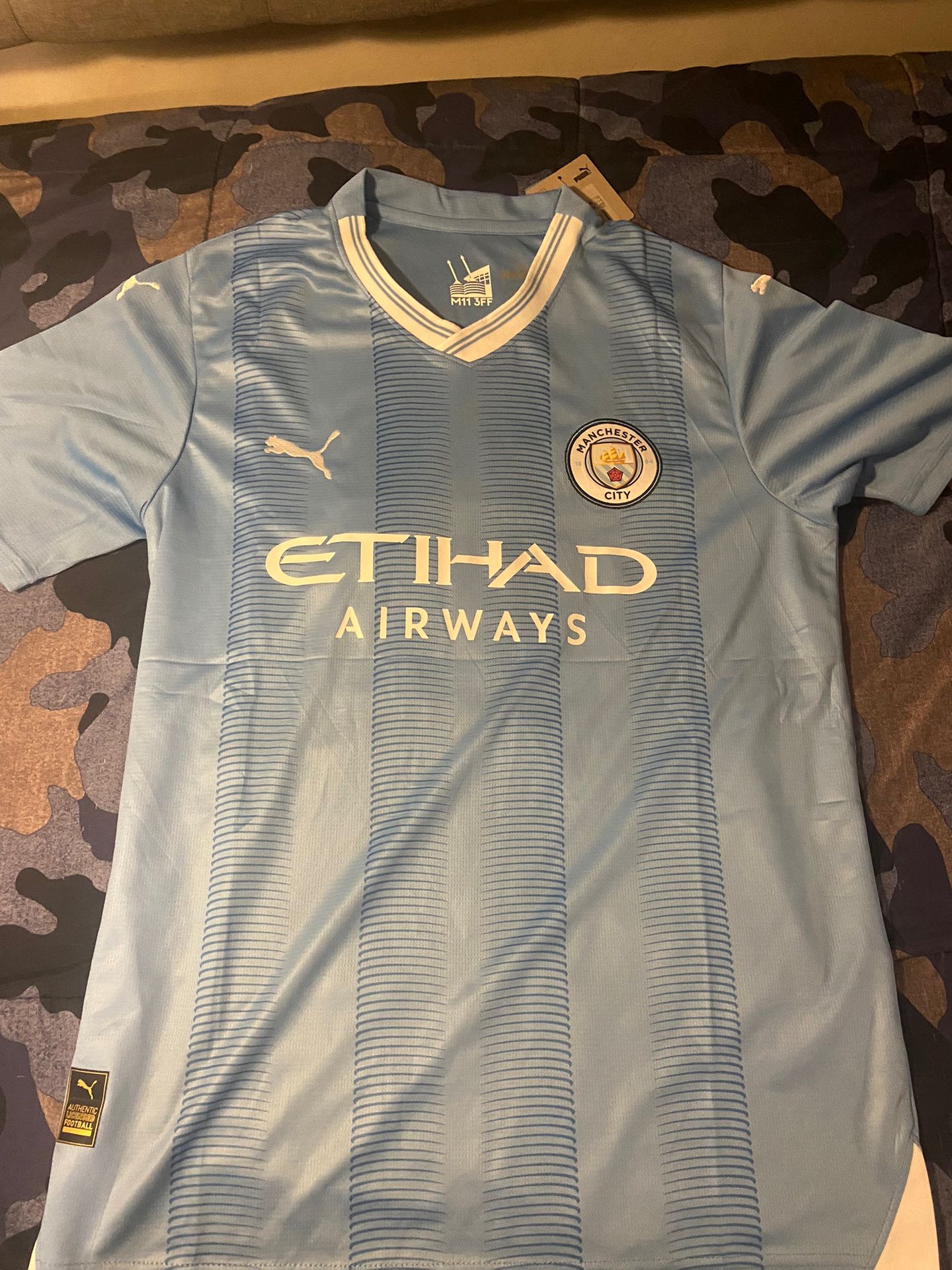 Brand New Manchester City Jersey# 9 Haaland Size m