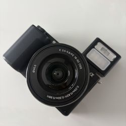 Sony ZV-E10 with external flash!!