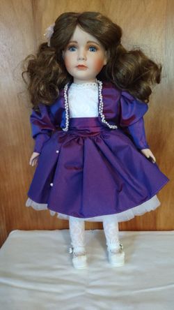 "Robin" Limited Edition #420 16" Porcelain Doll