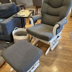 Glider Rocking Chair - Dutailier Adele 0337