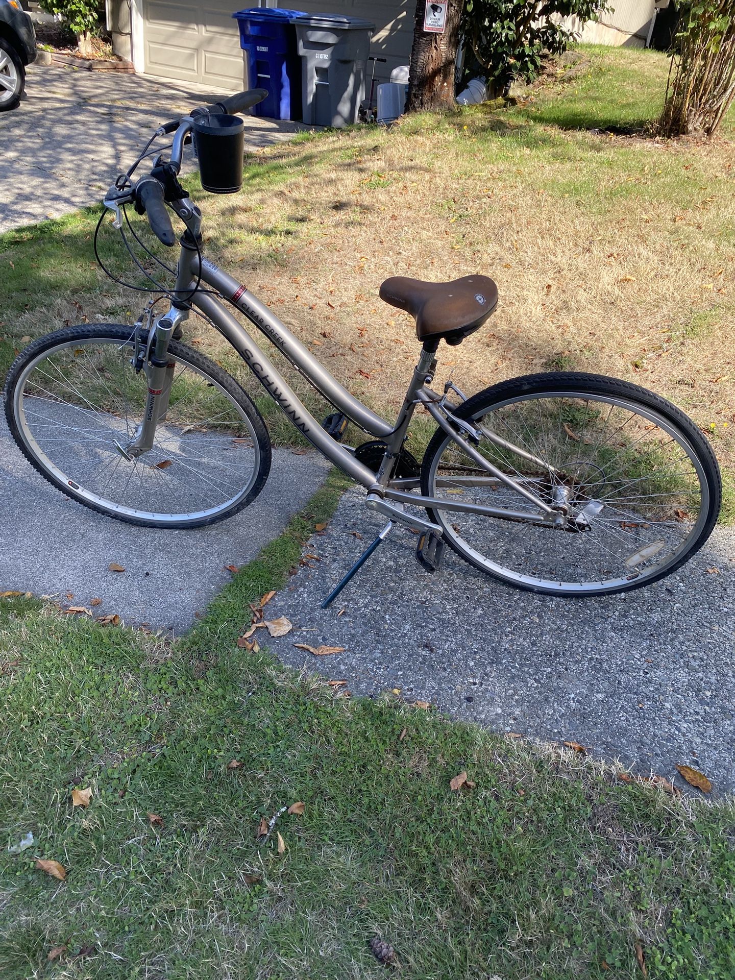 Schwinn Clear Creek Comfort Series 26-Inch Bike – Ready to Ride!