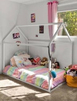 Canopy Floor Bed