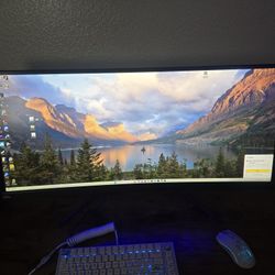 35 Inch Predator Gaming Monitor 