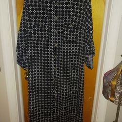 Very Nice Ladies Size Medium Dress 
