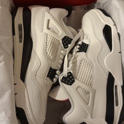 Air Jordan 4 Retro OG FC – Size 9.5