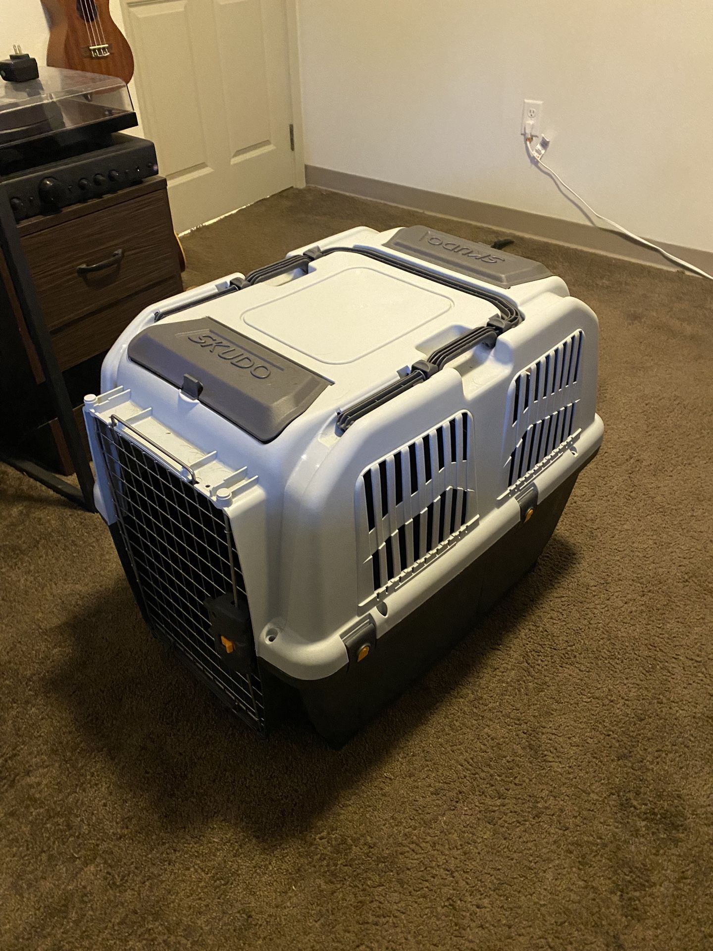 Medium Dog Kennel, Skudo