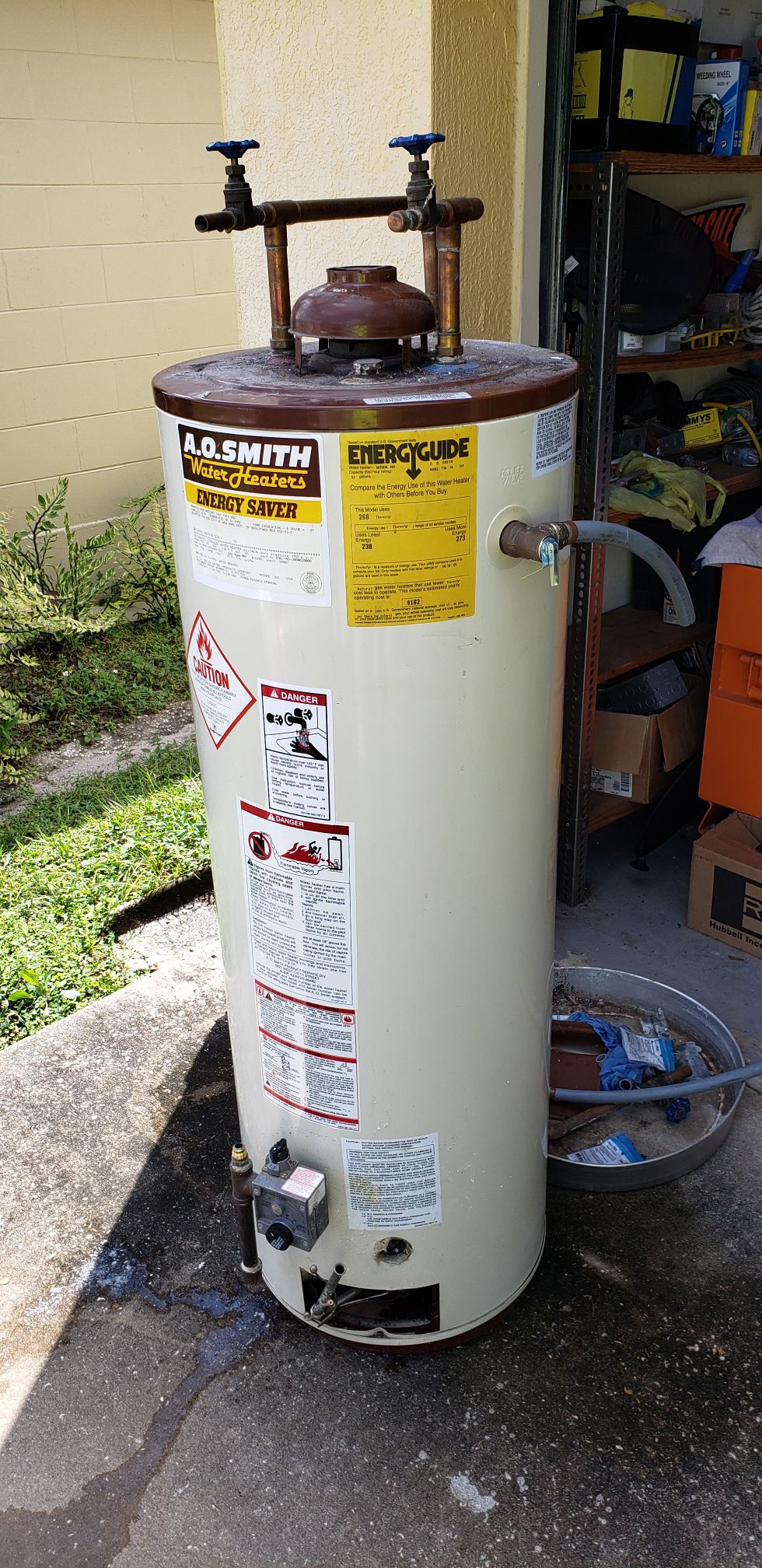 Gas tank water heater