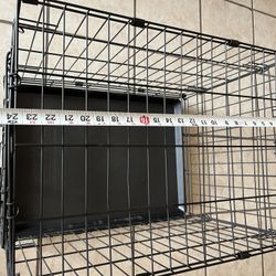 dog Cage 24 Inches Long 19 Inches Tall 17 Inches Wide 