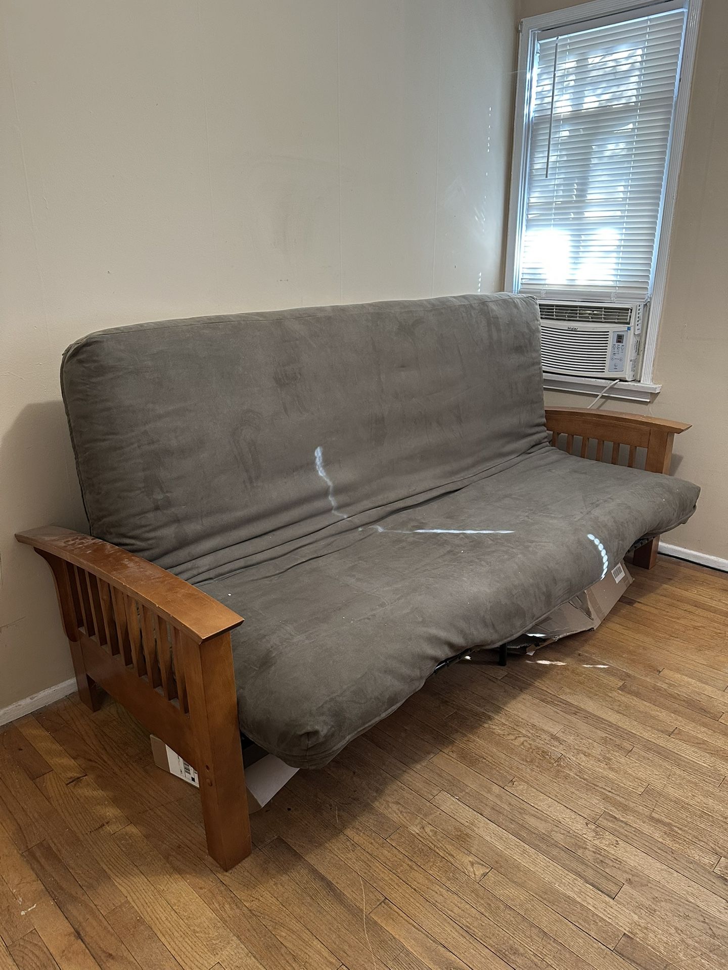 Queen Size Futon