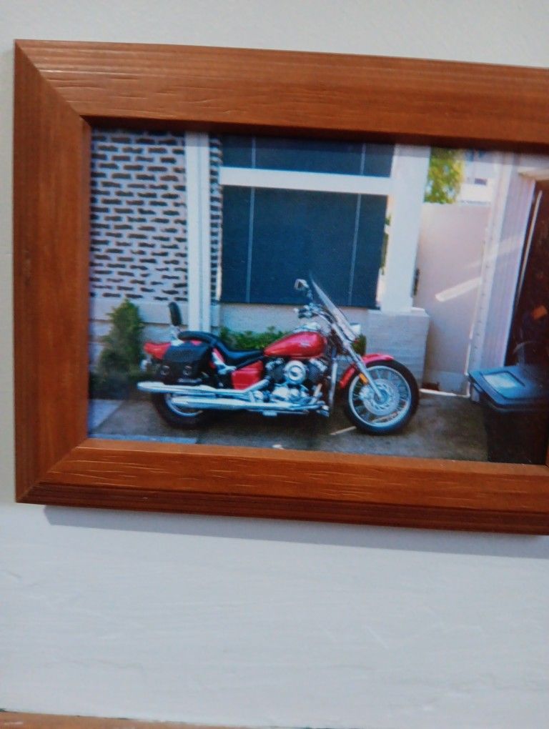 2007 Yamaha Street bike lots of bells and whisels