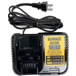 DEWALT 20V MAX Battery Charger (DCB112)